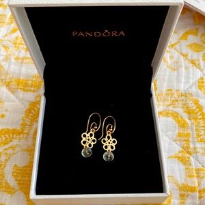 Beautiful 14k gold authentic Pandora earrings